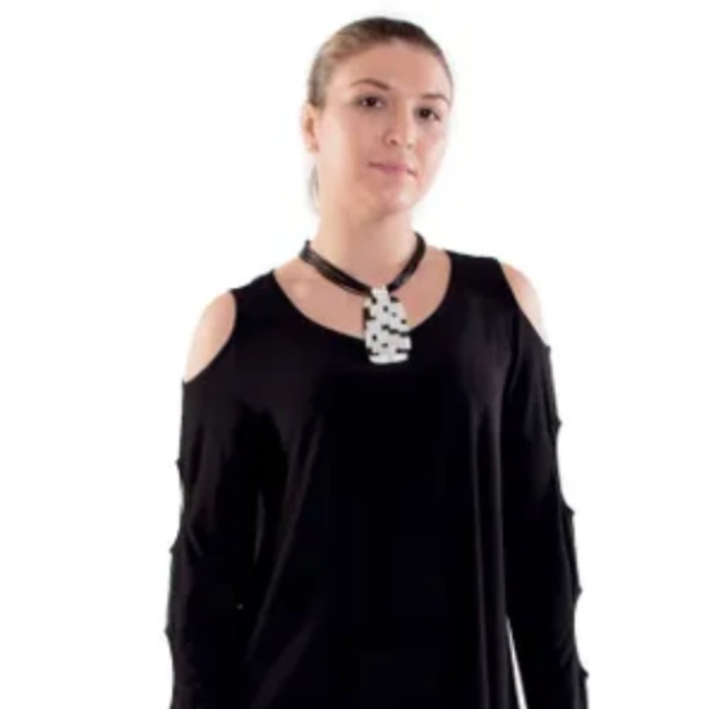 Sun Kim Cut Out Sleeve Tunic Women's XL